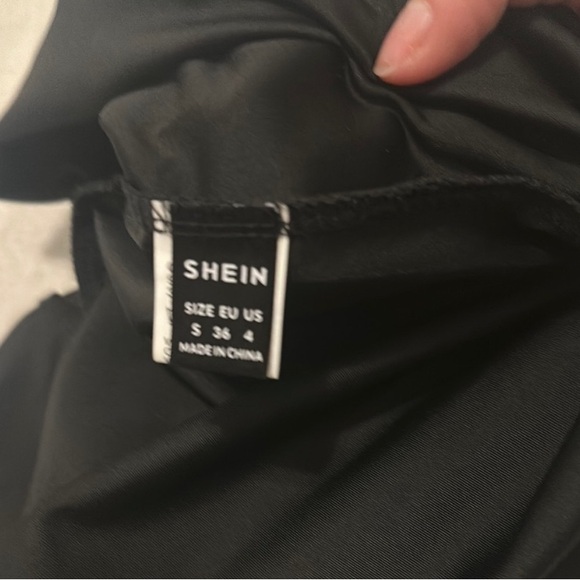 SHEIN Sleek Black Pencil Skirt - Picture 3 of 3